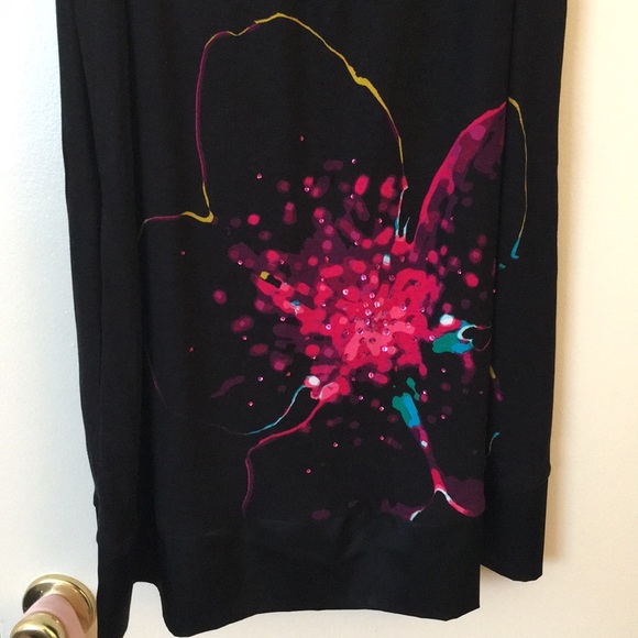 Express Dress - Picture 2 of 9